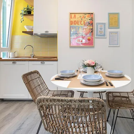 Amoneglia, 2 Minutes Walk To The Beach, Pvt Park Moneglia