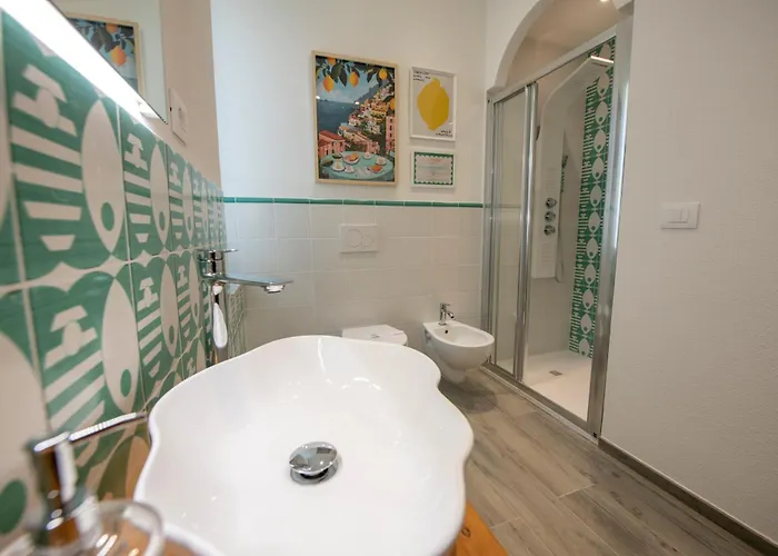 Amoneglia, 2 Minutes Walk To The Beach, Pvt Park Moneglia