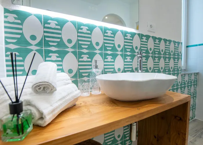 Amoneglia, 2 Minutes Walk To The Beach, Pvt Park 3* Moneglia