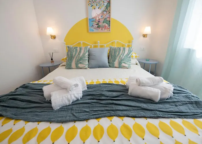 Amoneglia, 2 Minutes Walk To The Beach, Pvt Park