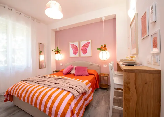 Amoneglia, 2 Minutes Walk To The Beach, Pvt Park 3* Moneglia